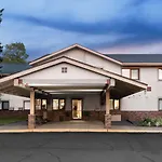 Super 8 By Wyndham Duluth