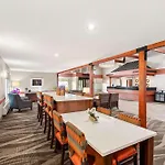 Comfort Inn West