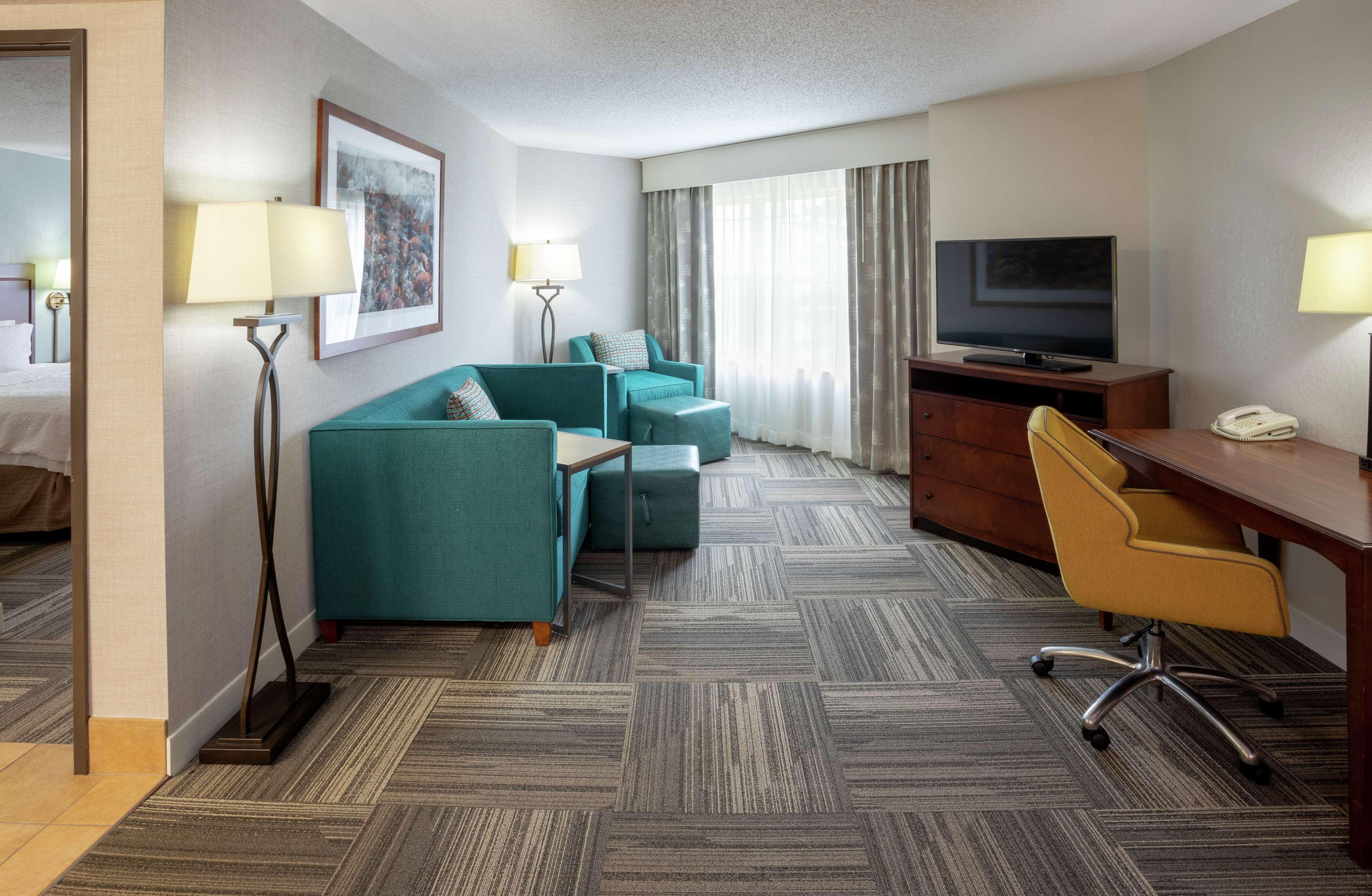 Hotel Hampton Duluth-canal Park 3*