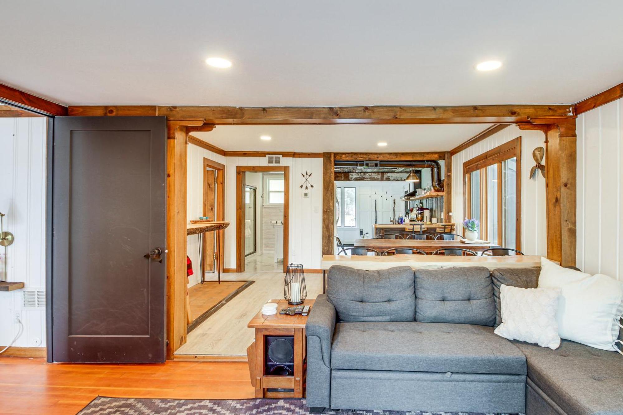 Waterfront With Deck And River View! *