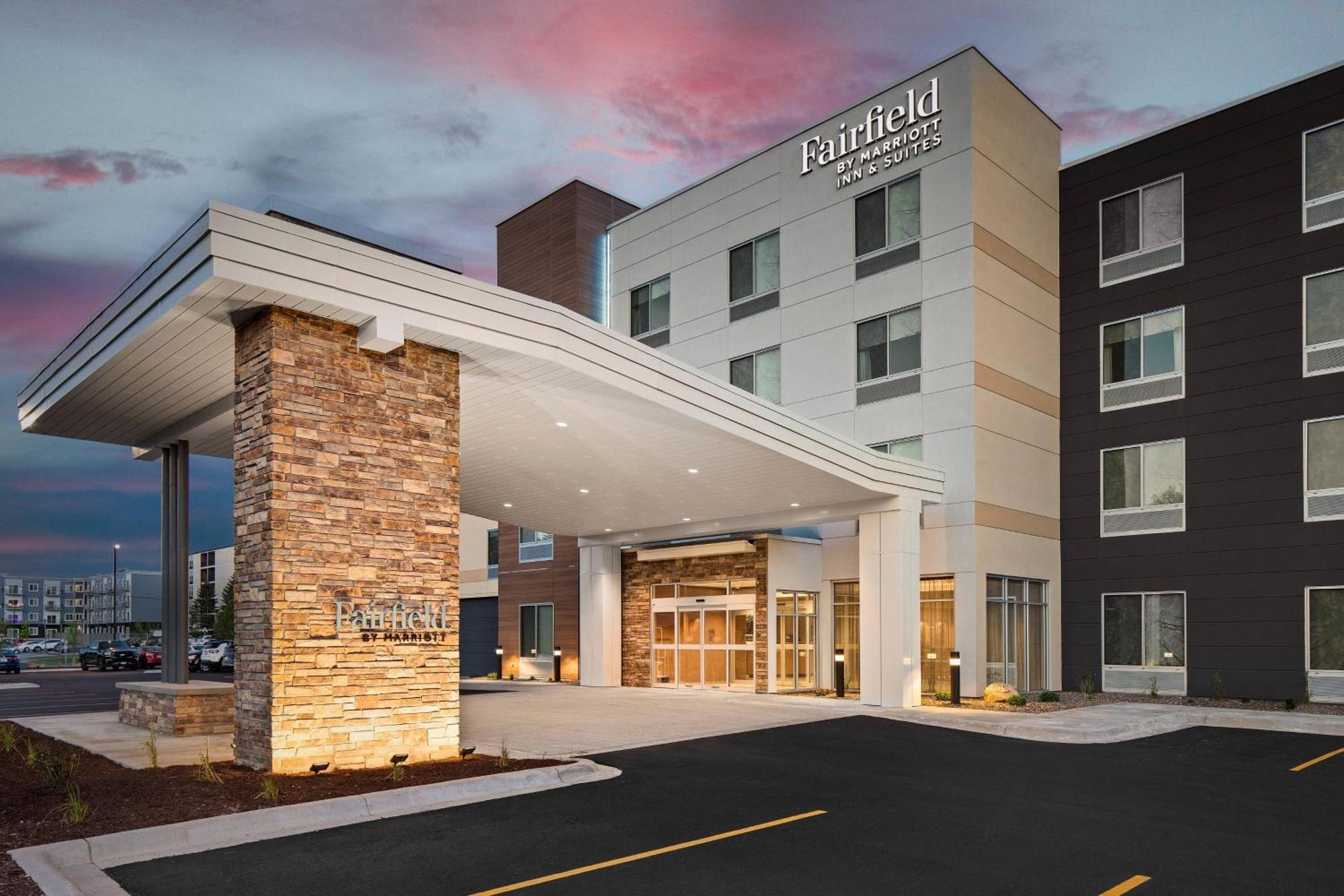 Fairfield By Marriott & Hotel Duluth