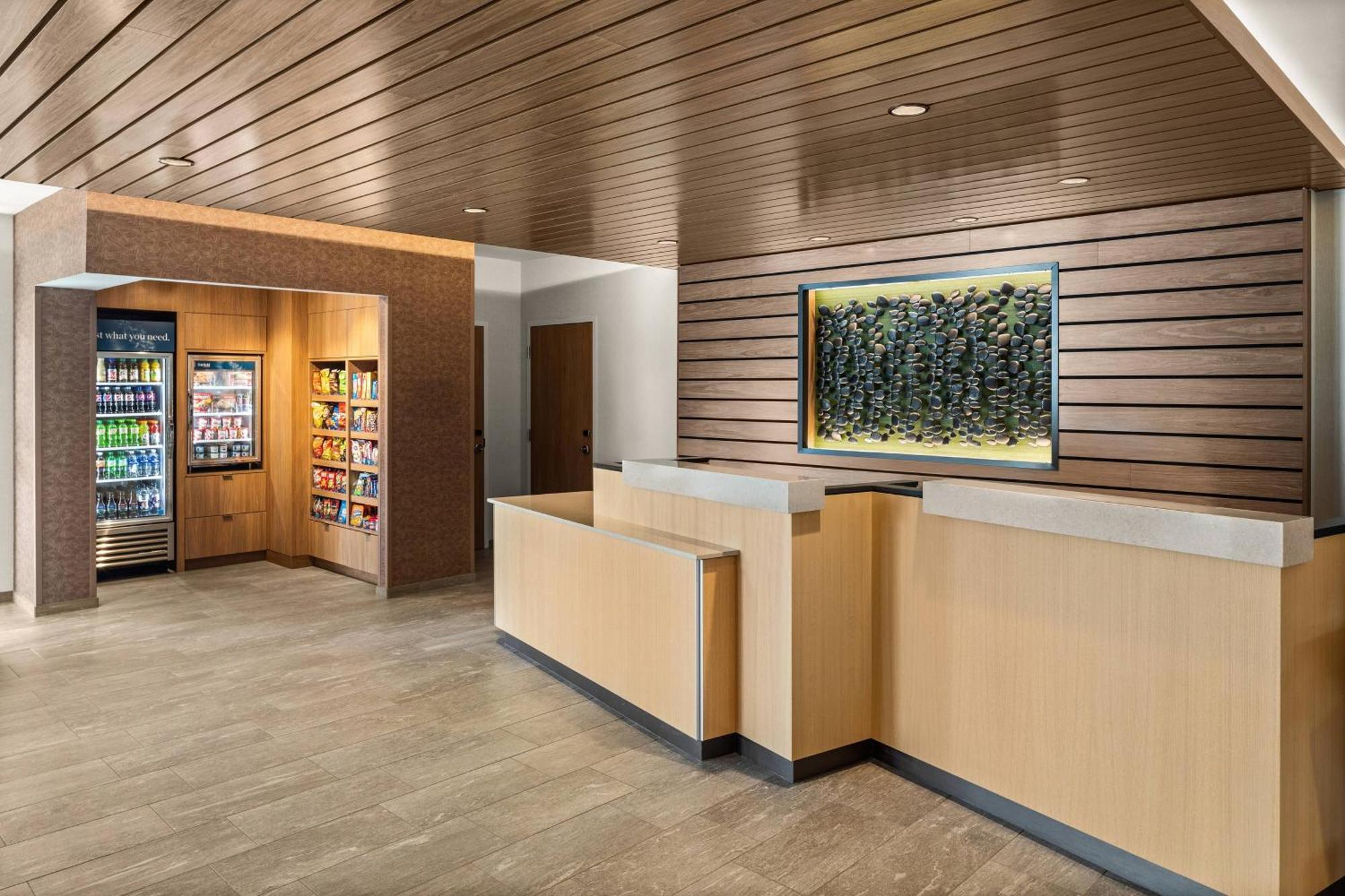 Fairfield By Marriott &