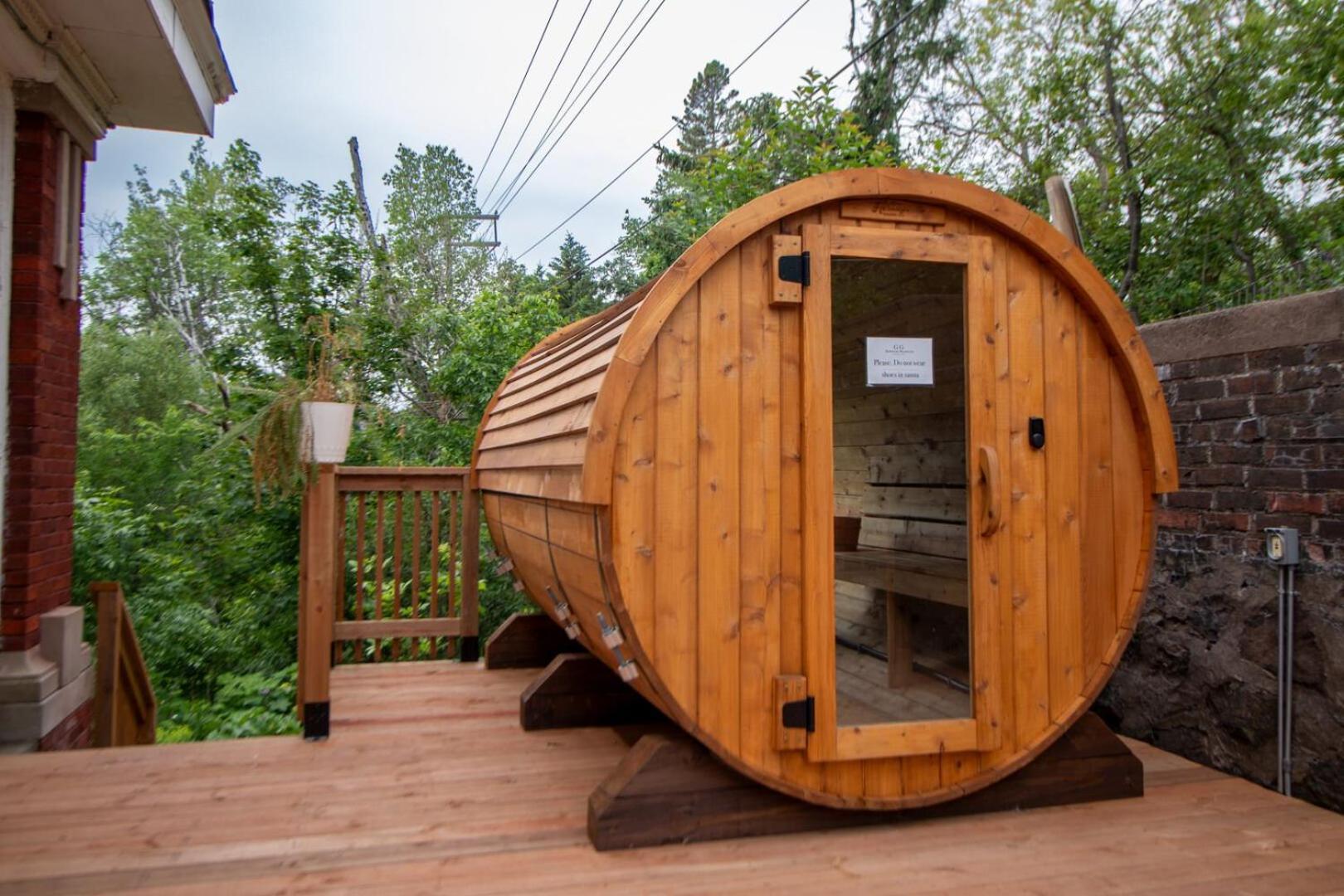 Pilot House Private Patio Sauna *