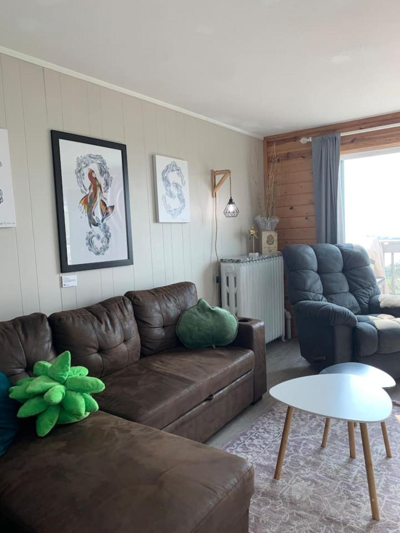 Holiday home Whole House And Lift Bridge Overlook *