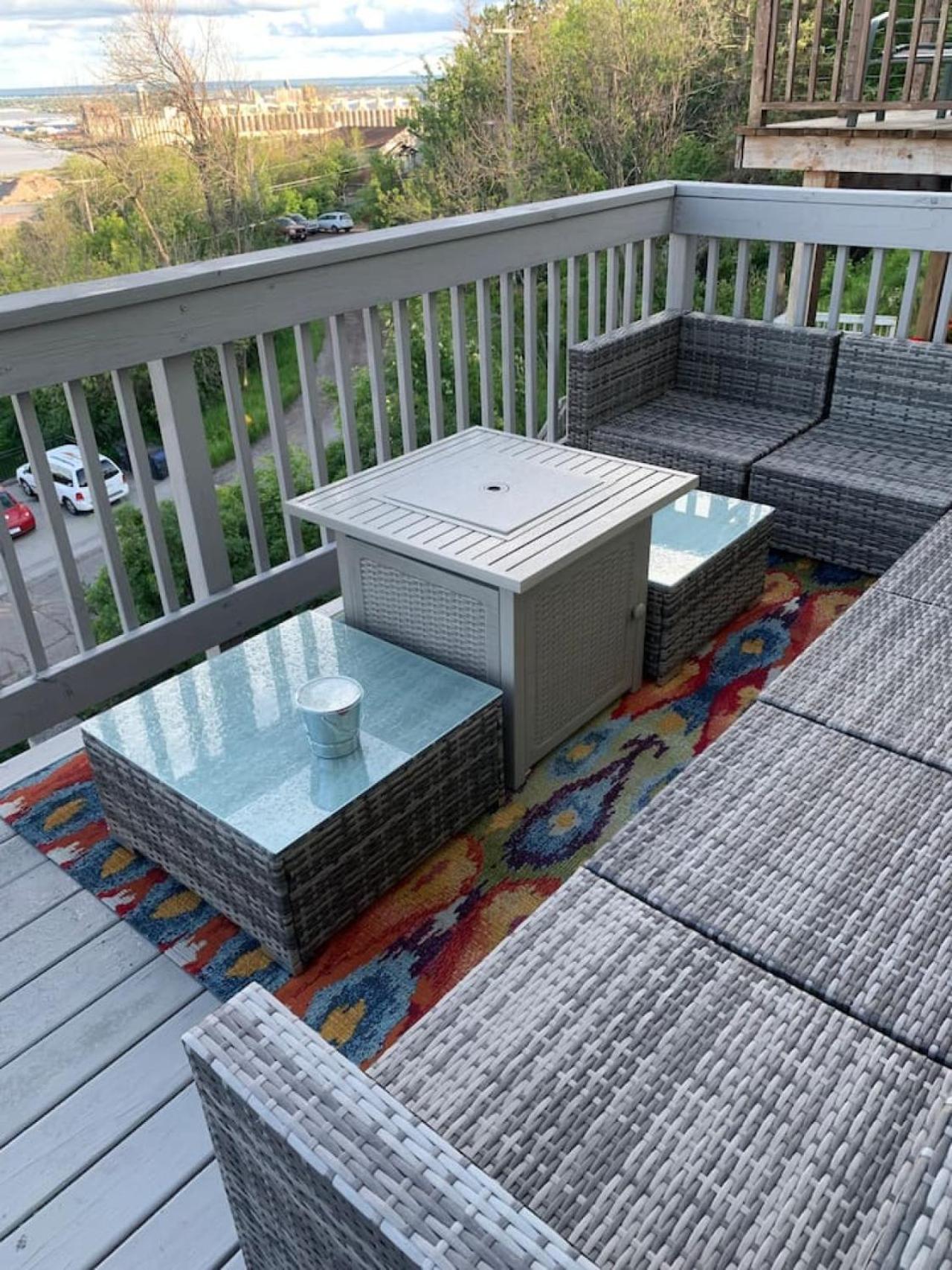 Whole House And Lift Bridge Overlook Holiday home