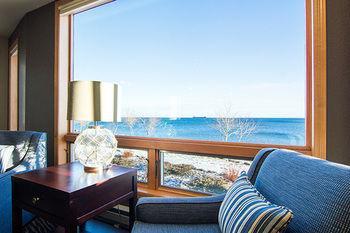 Beacon Pointe On Superior Resort 3*