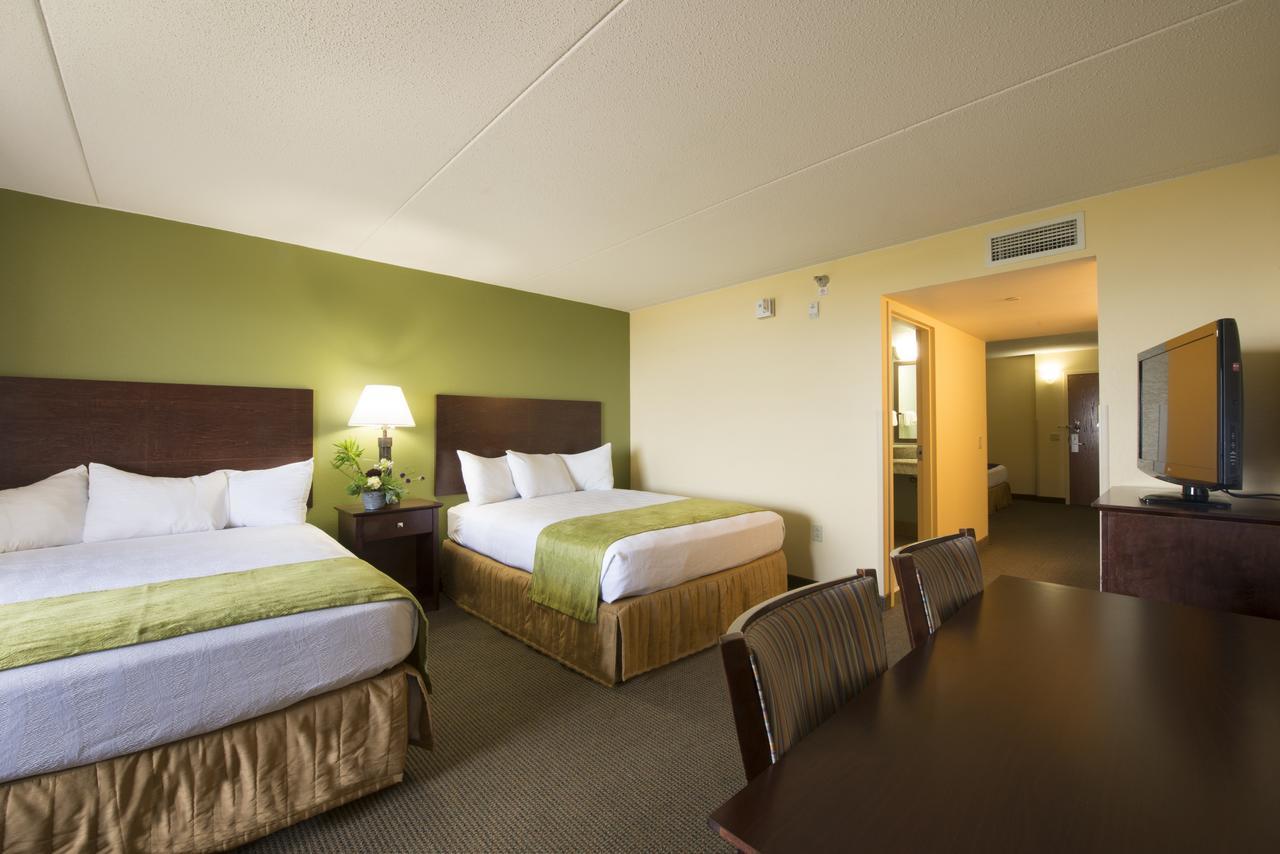 Edgewater Waterpark Resort