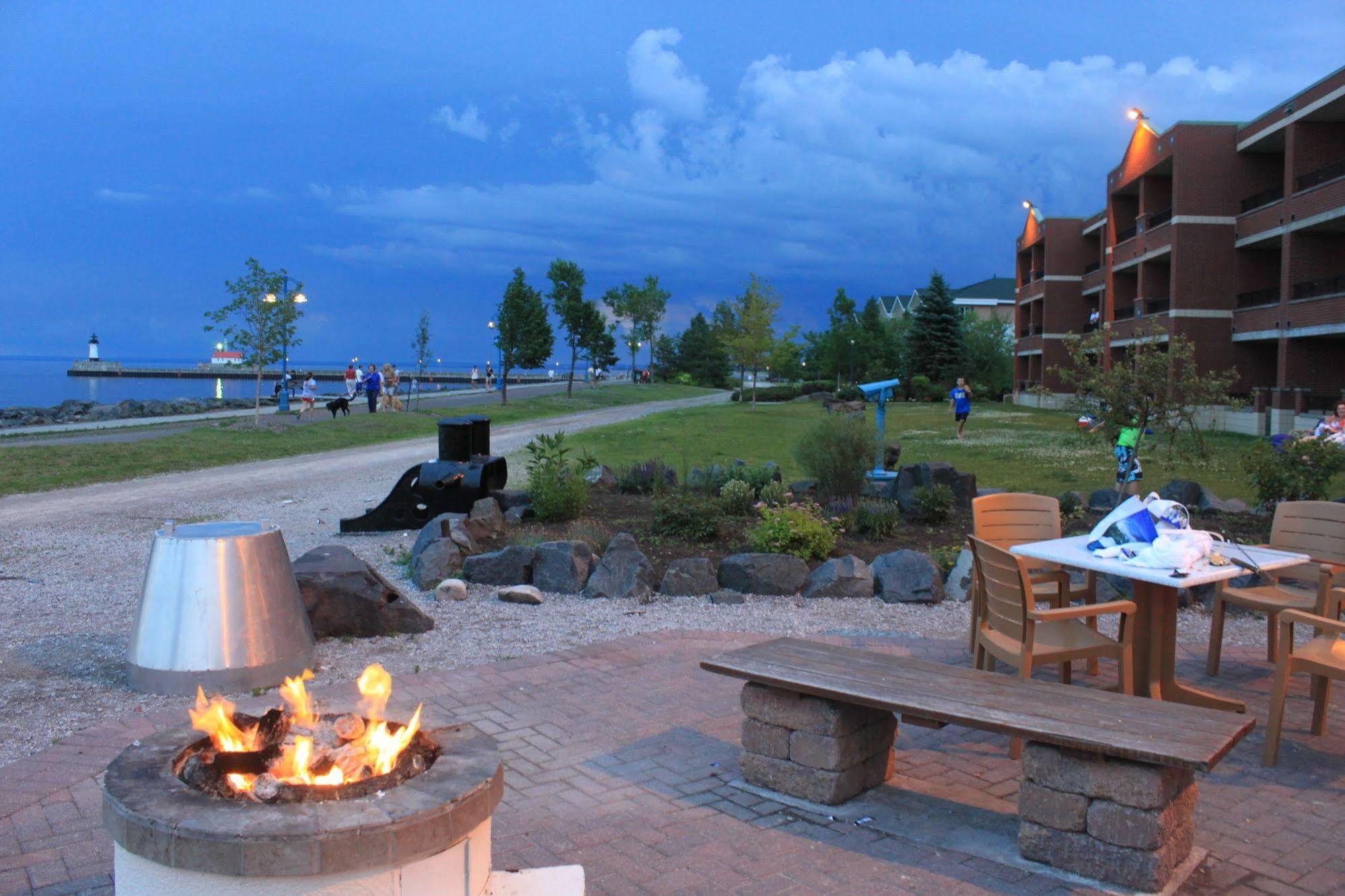 The On Superior Duluth