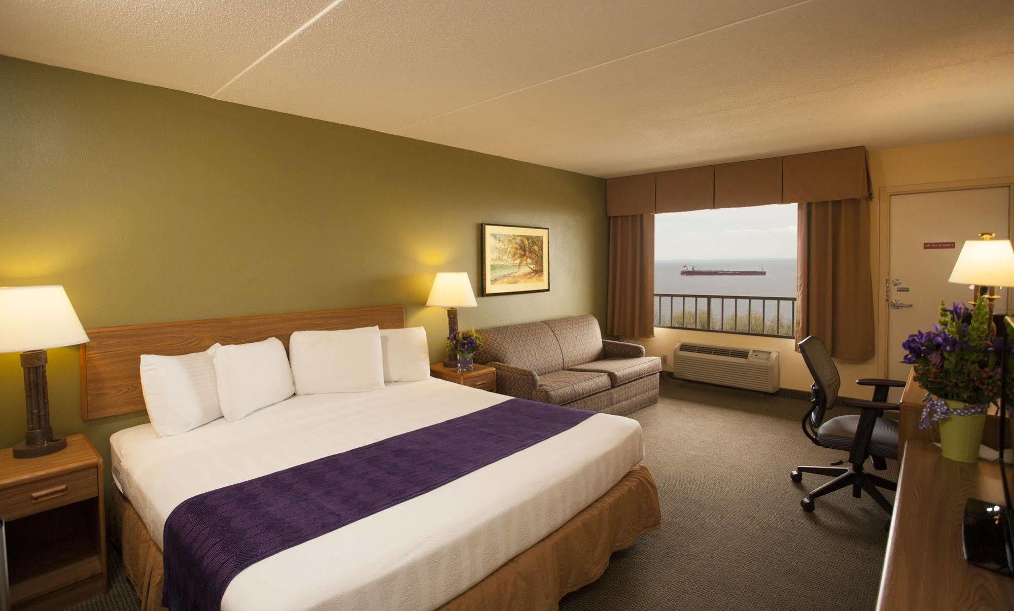 Resort Edgewater Waterpark Duluth