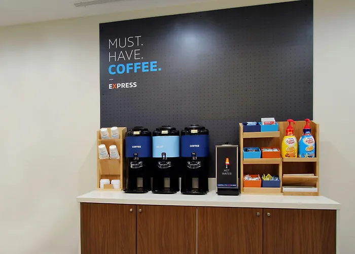 Holiday Inn Express & Suites Duluth North - Miller Hill By Ihg