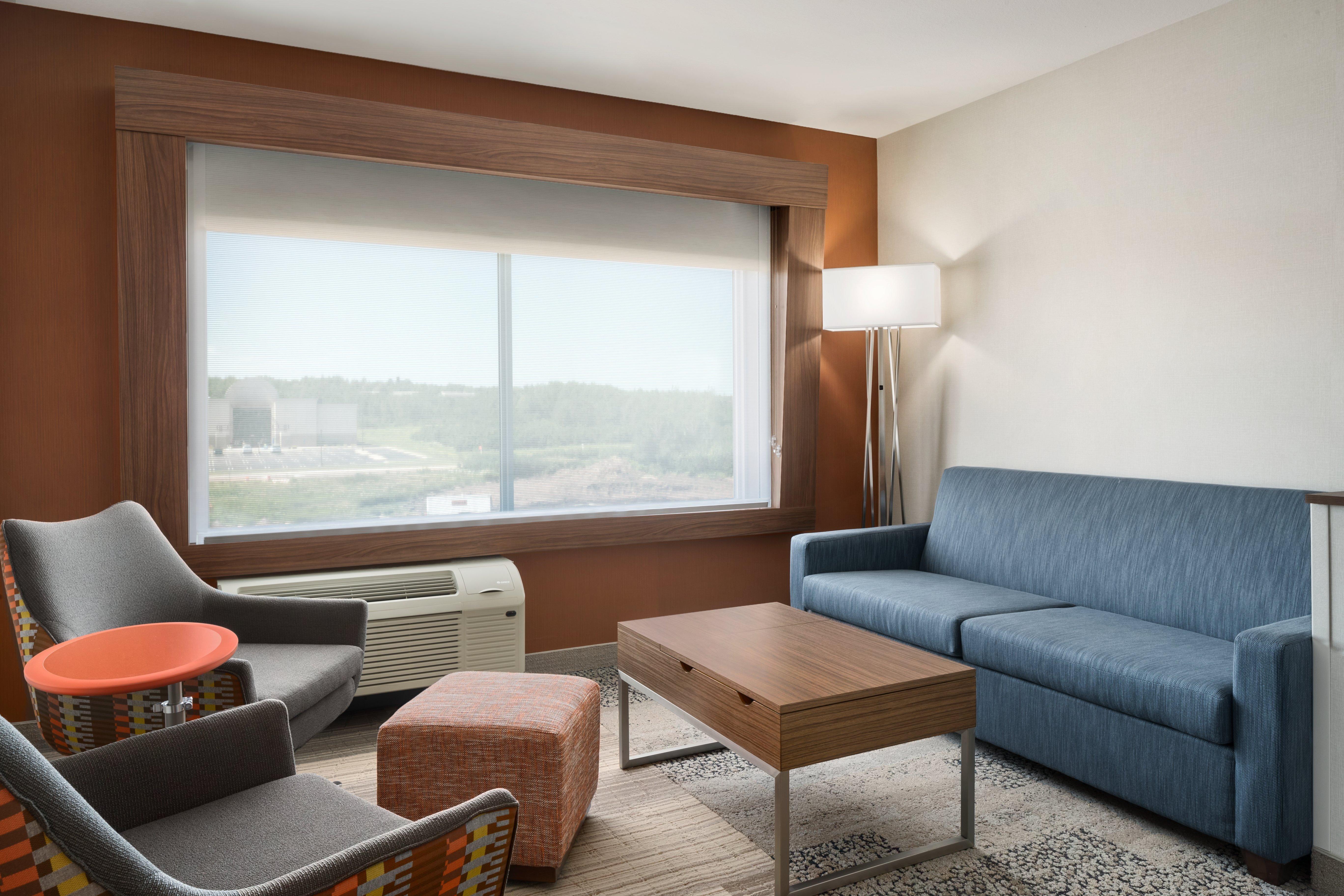 Express & North - Miller Hill By Ihg Hotel