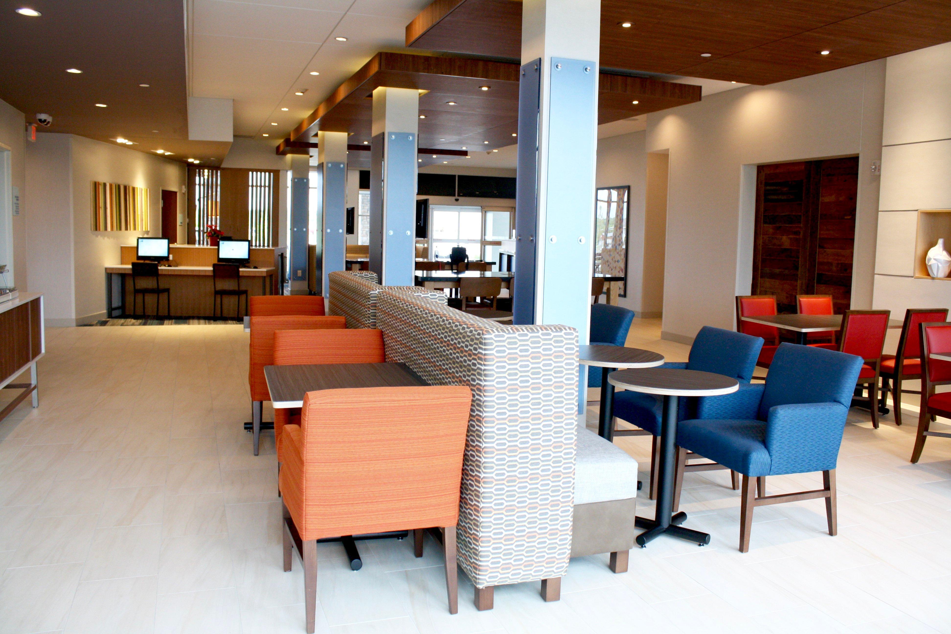 Hotel Express & North - Miller Hill By Ihg