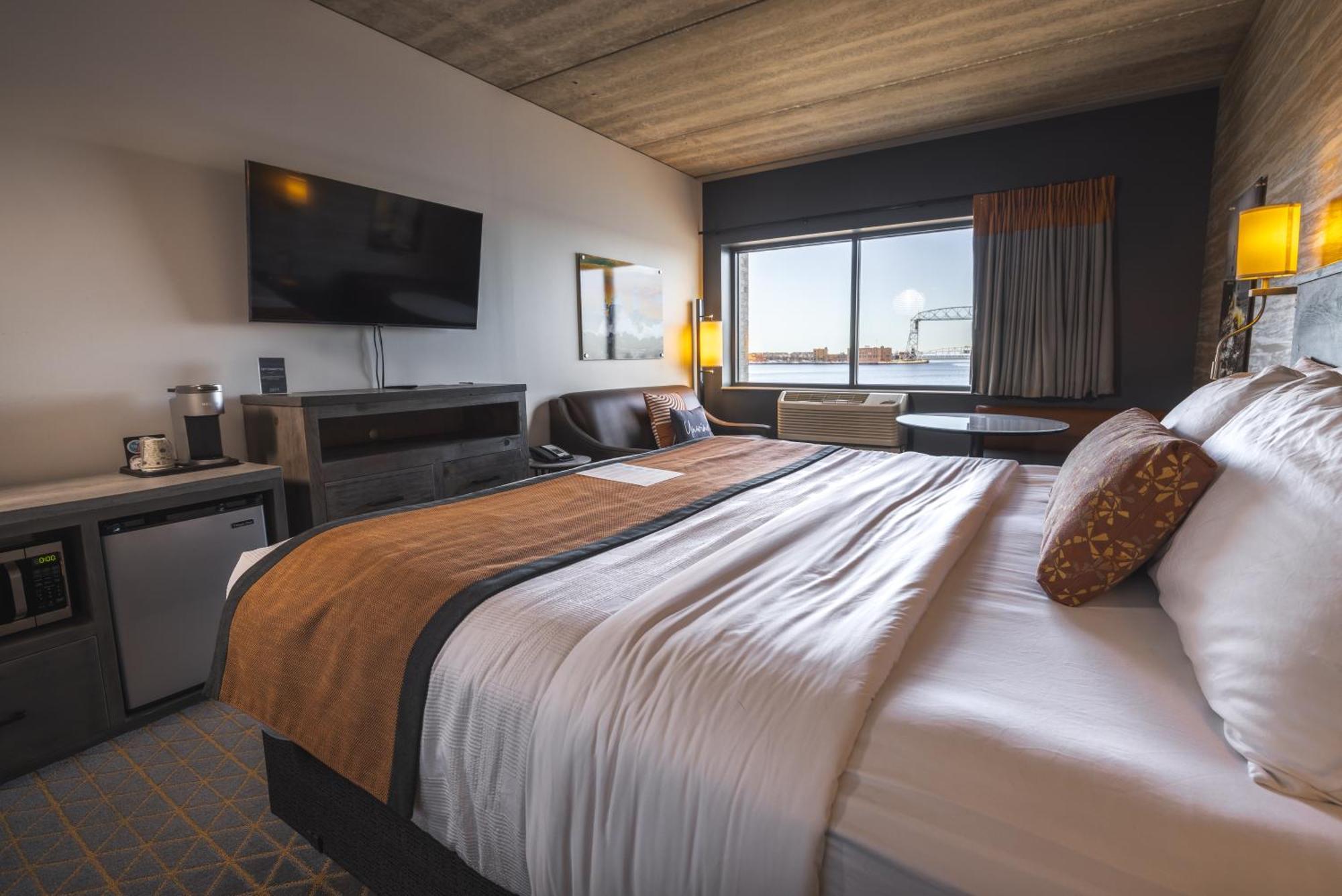 Pier B Hotel