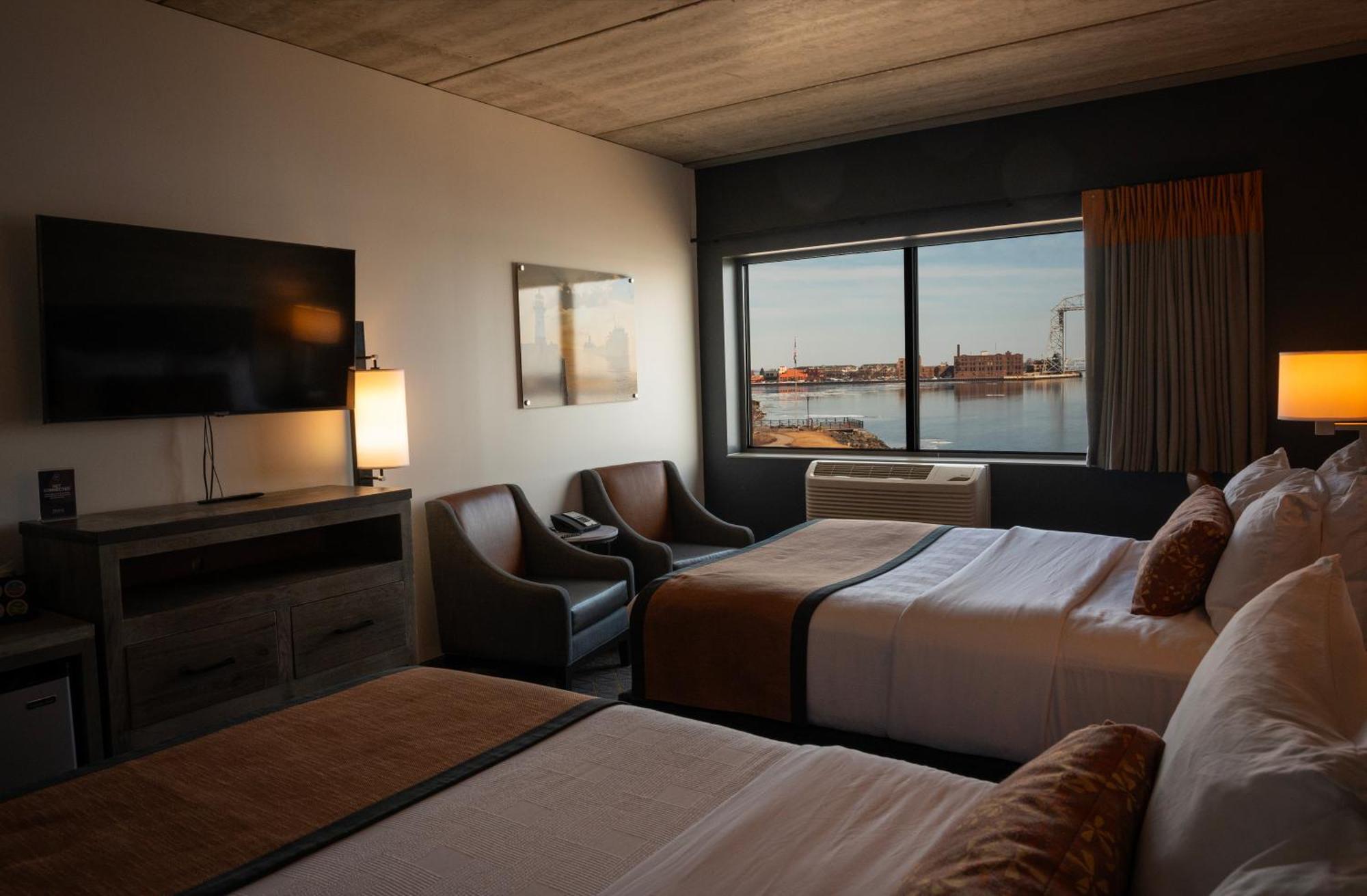 Pier B Hotel