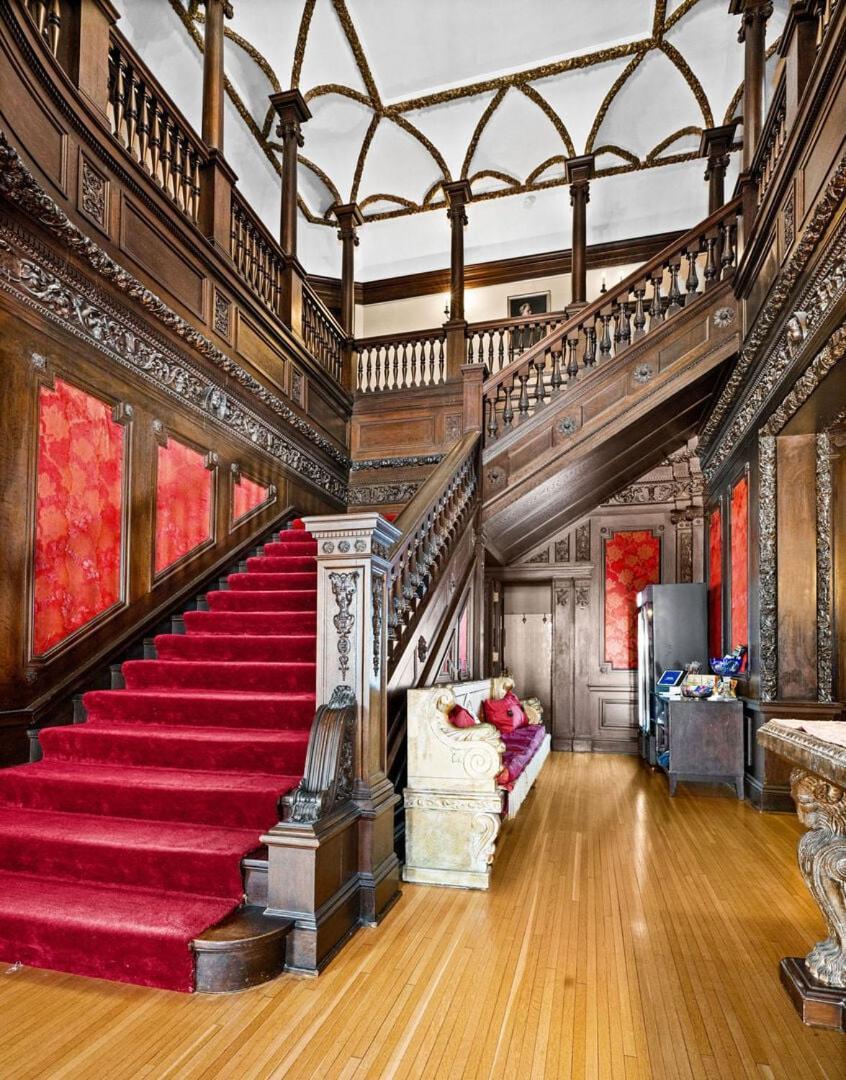 Vermilion W Clawfoot Tub Fireplace Hotel *